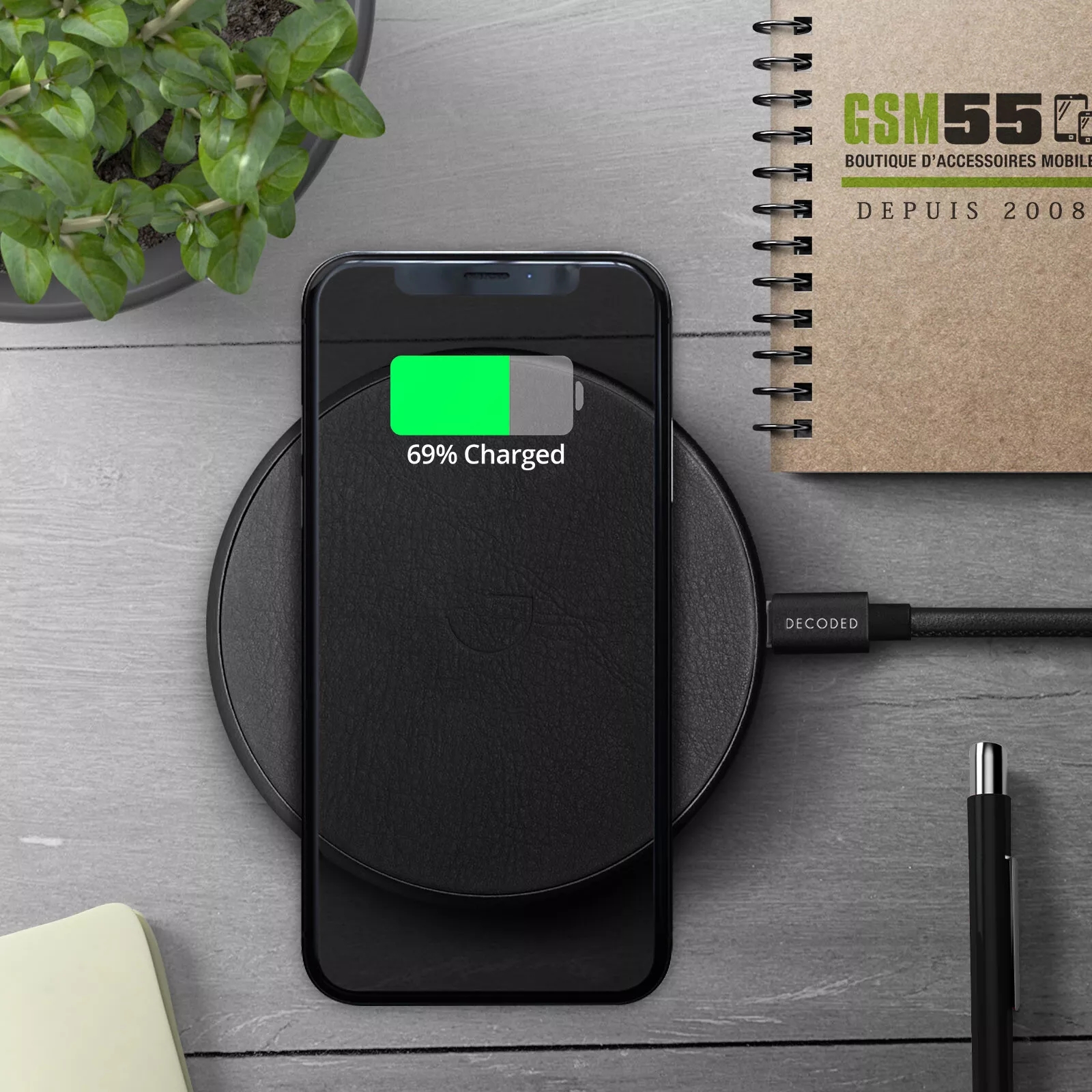Decoded Leather Wireless Fast Universal Fast Charger - Image 2
